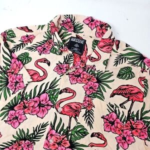 Massive‎ Shirt Men's Large Pink Button Down Hawaiian Camp Shirt Flamingo Rayon.